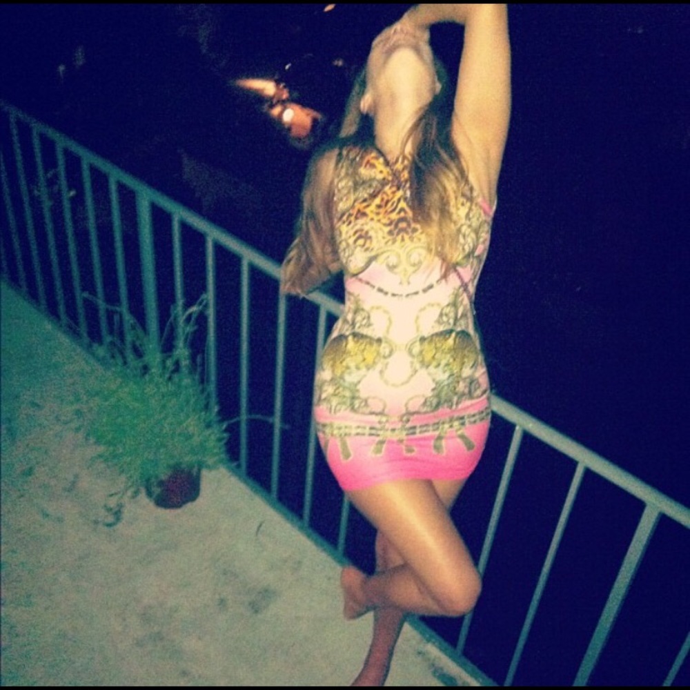 Pink Ómbre Body Con Dress